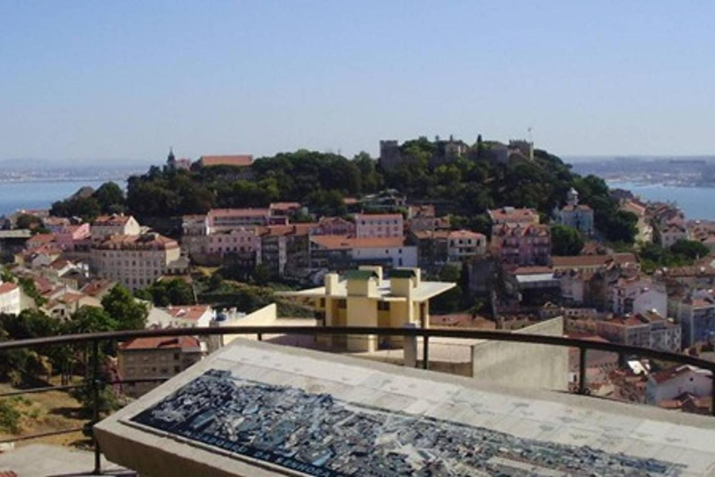 Graca Lovers 2 Lisbon
